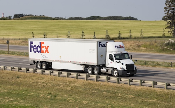 Featured logistics article about peak season planning